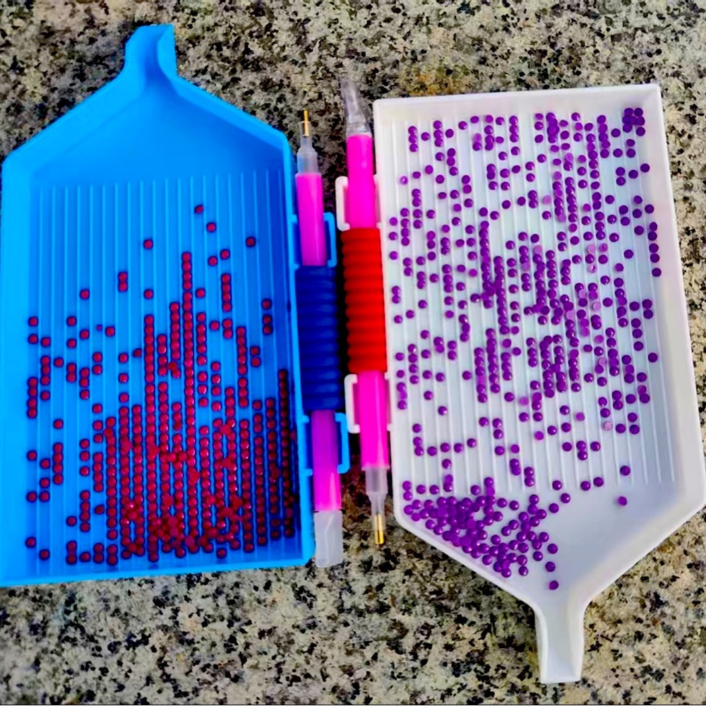 Diamond Daze Trays with slot for pen